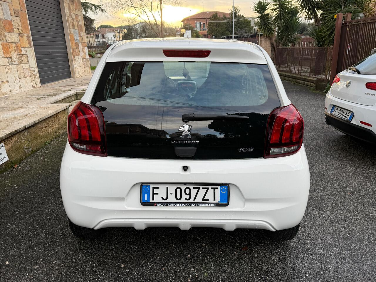 Peugeot 108 1.0 benzina 70cv UNIPRO