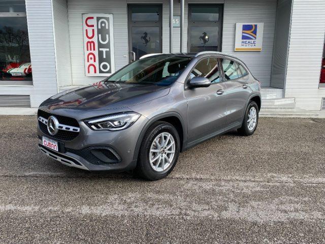 MERCEDES-BENZ GLA 200 Automatic Executive