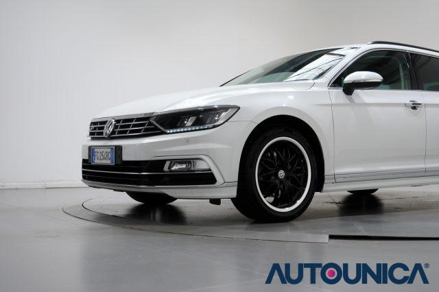 VOLKSWAGEN Passat Variant 1.6 TDI SCR DSG R-LINE BMT