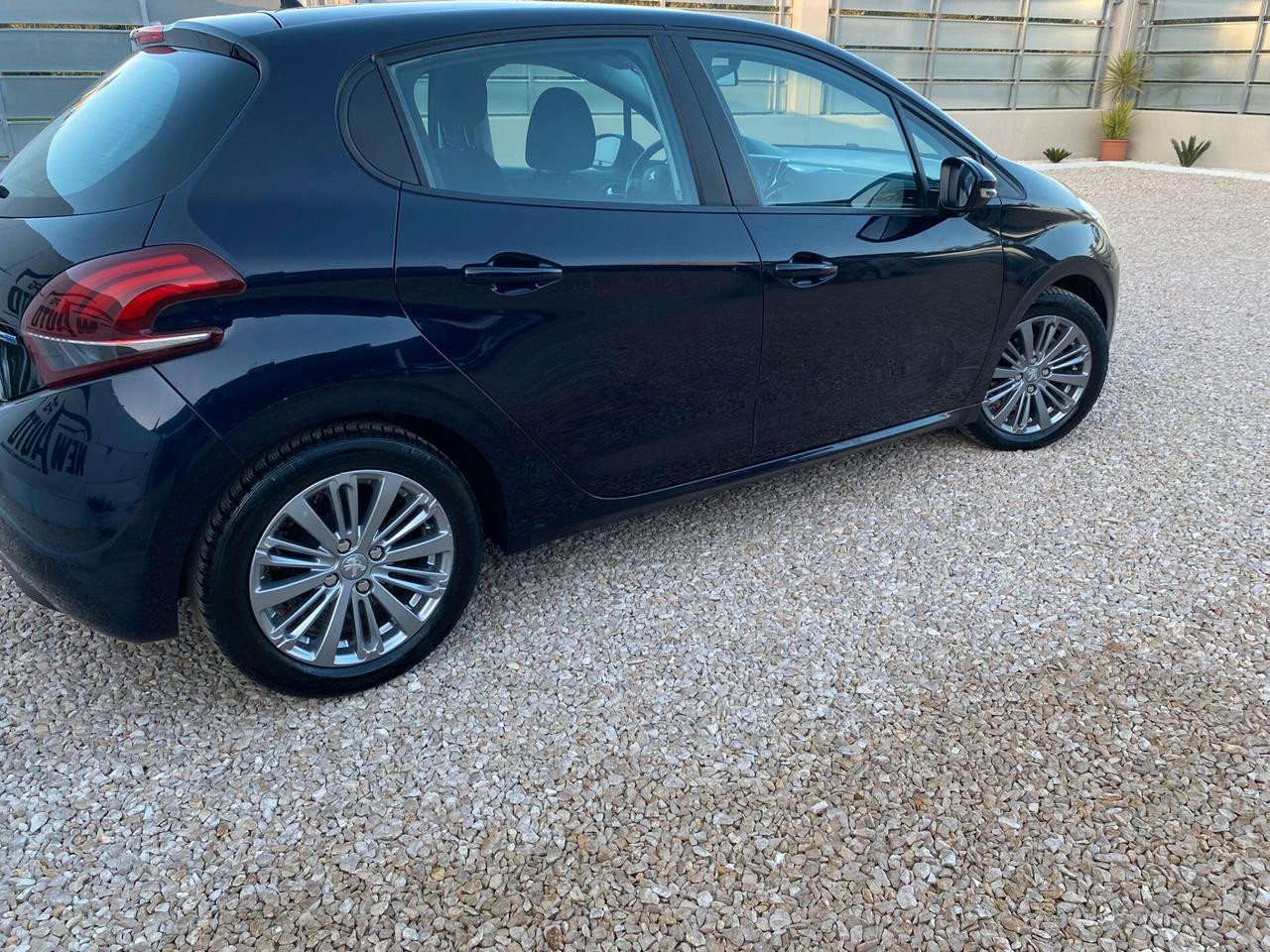 Peugeot 208 BlueHDi 75 5 porte Active