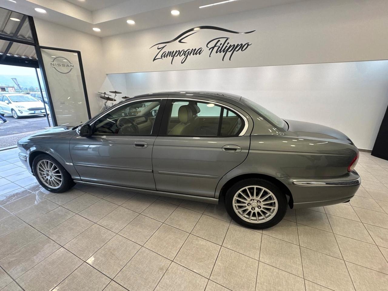 Jaguar X-Type 2.2D cat Executive 2007