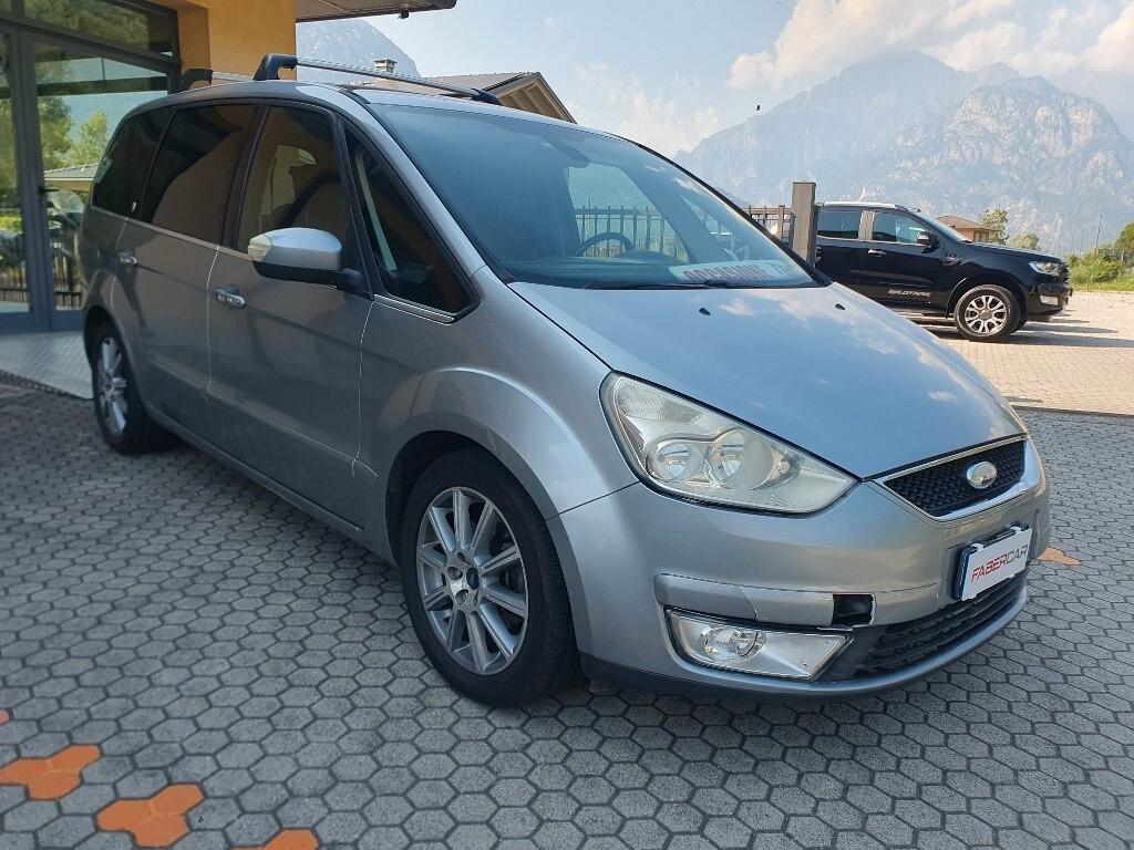Ford Galaxy 2.0 TDCi 140 CV Ghia DPF