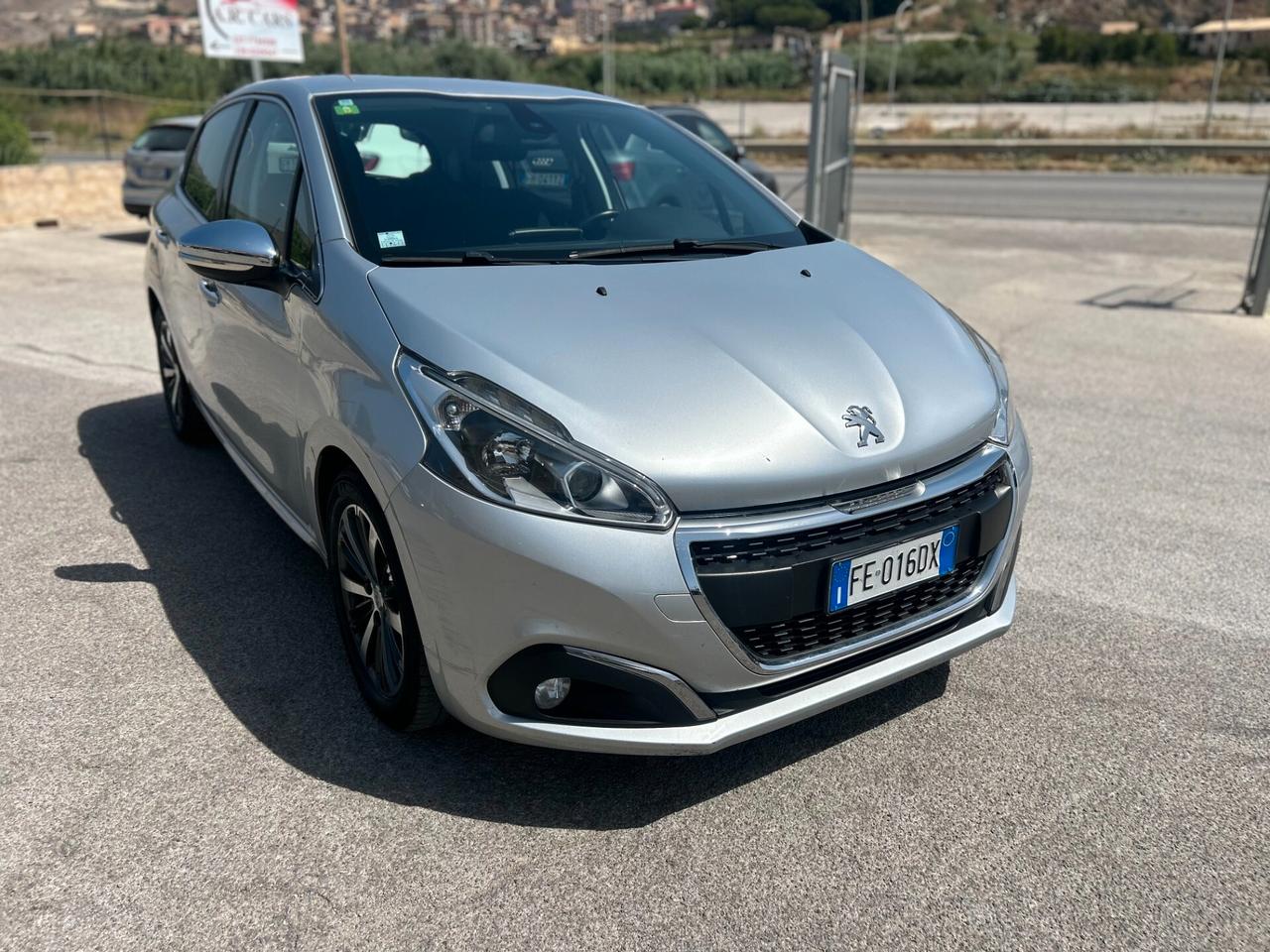 Peugeot 208 BlueHDi 100 5 porte Allure 2016