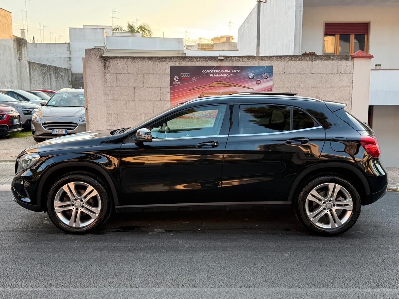 Mercedes GLA 200 d Autom Enduro *TETTO - 2016