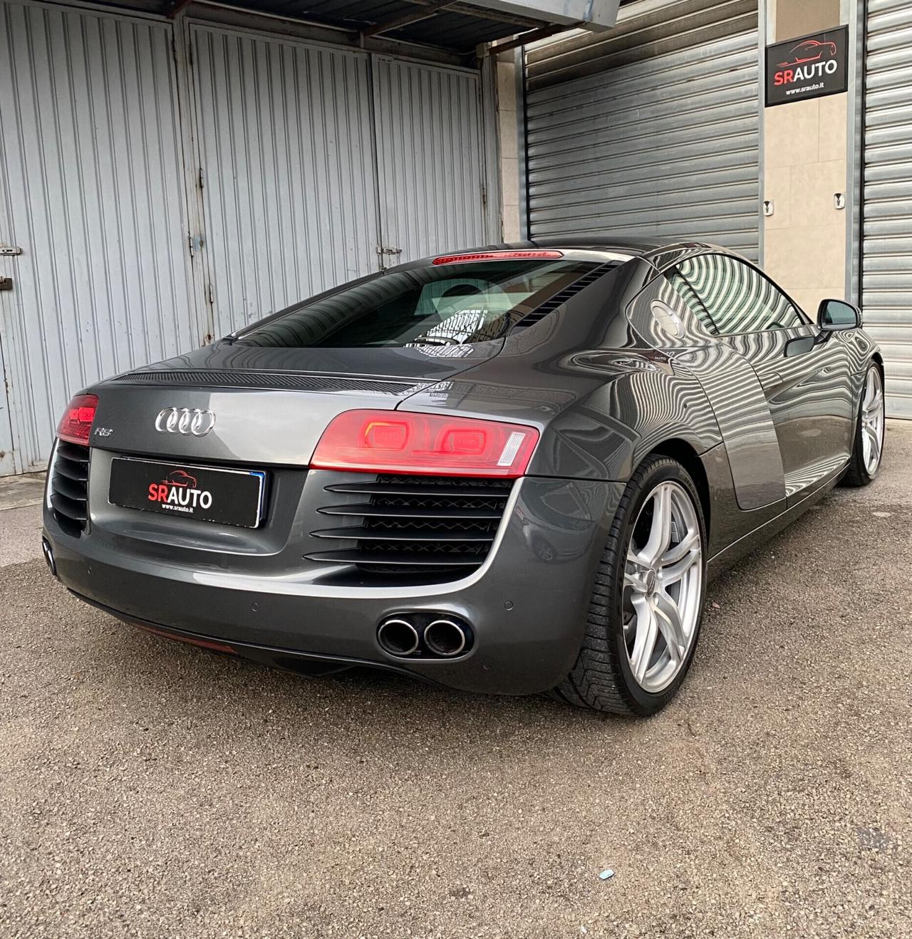 Audi R8 4.2 V8 FSI 420cv quattro R-tronic