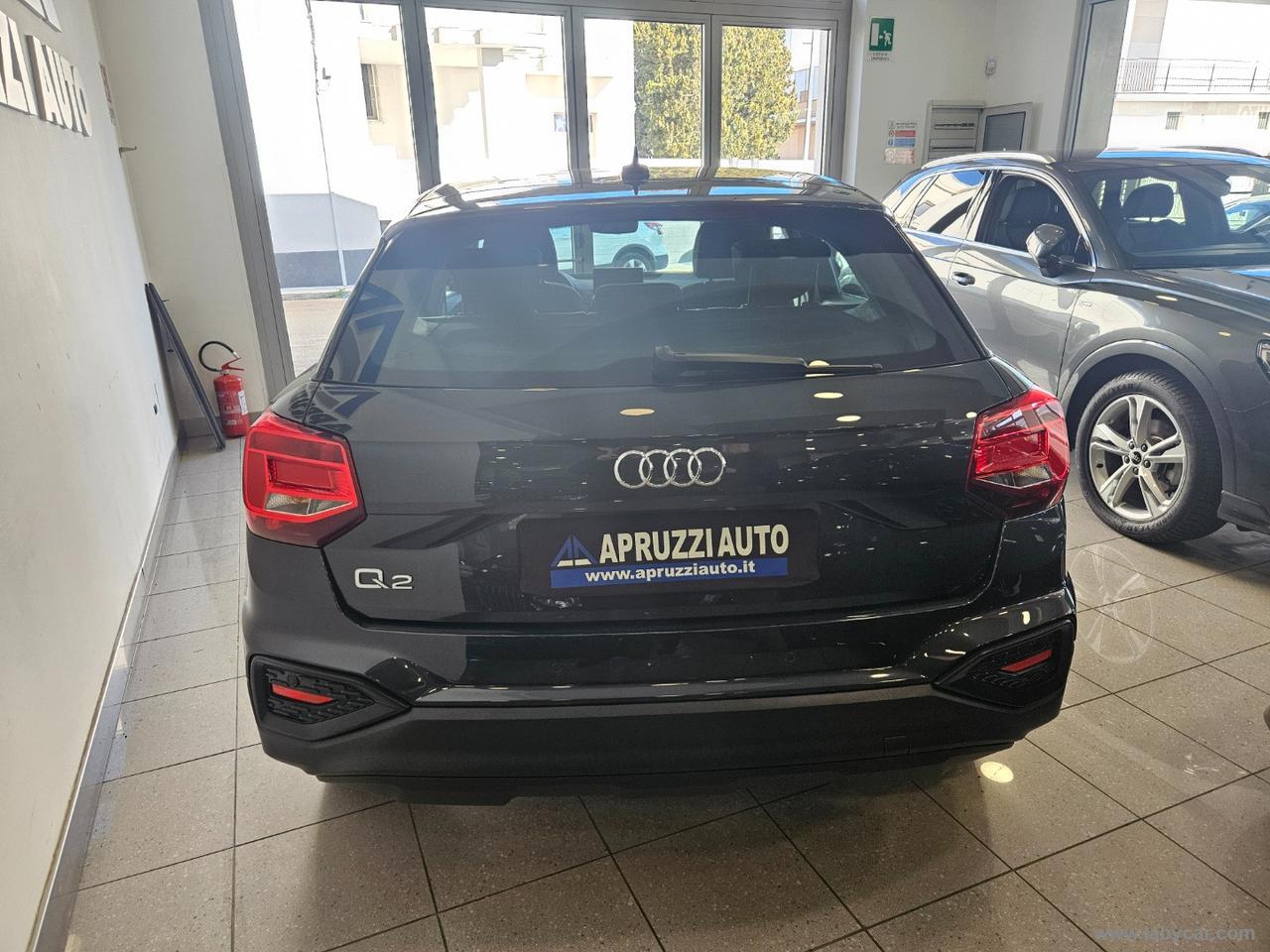 AUDI Q2 30 TDI S tronic Business