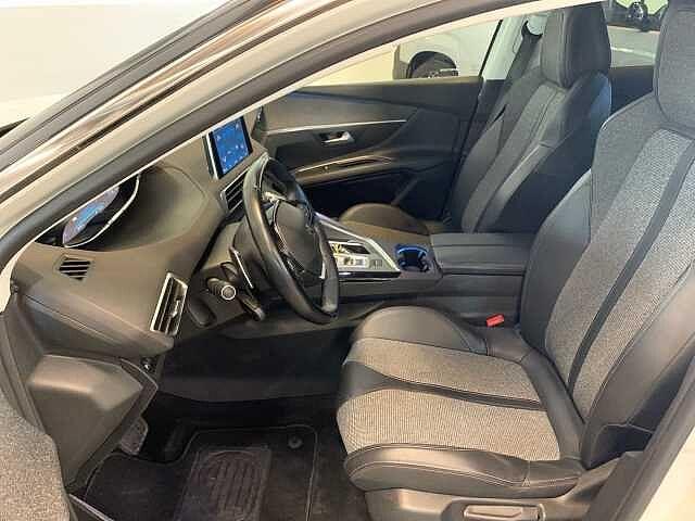 Peugeot 3008 PureTech Turbo 130 S&S Allure