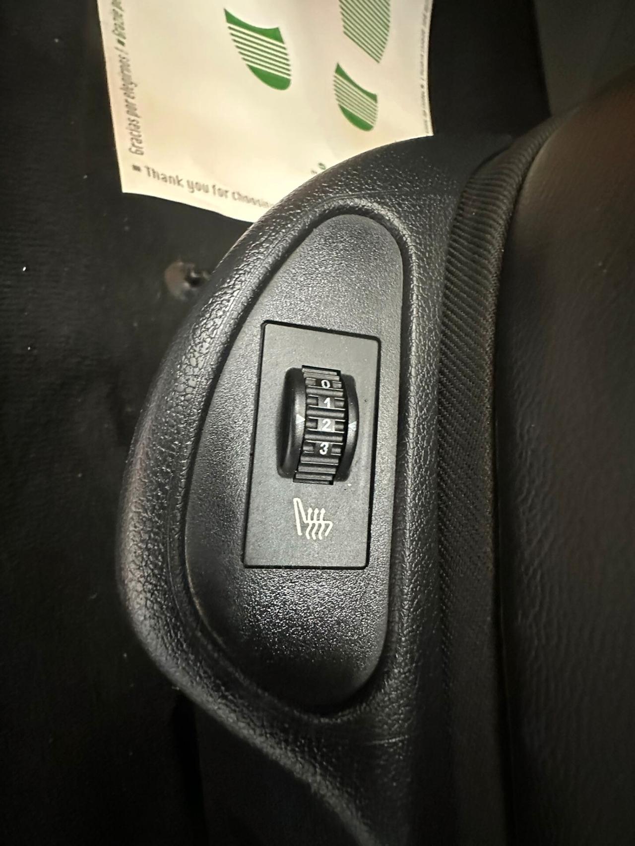 Peugeot 308 2.0 HDi 140CV CC Féline