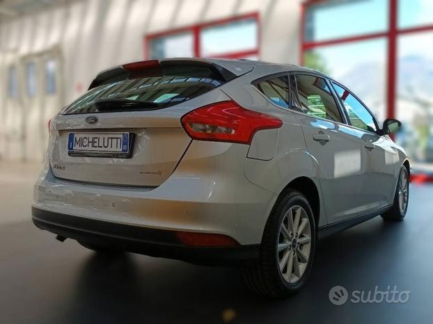 Ford Focus 1.5 tdci Titanium 120cv 5p