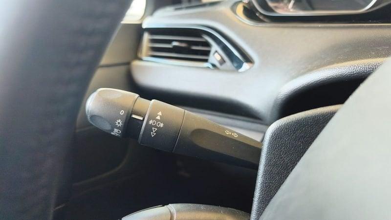 Peugeot 208 208 5p 1.2 puretech Active gpl 82cv