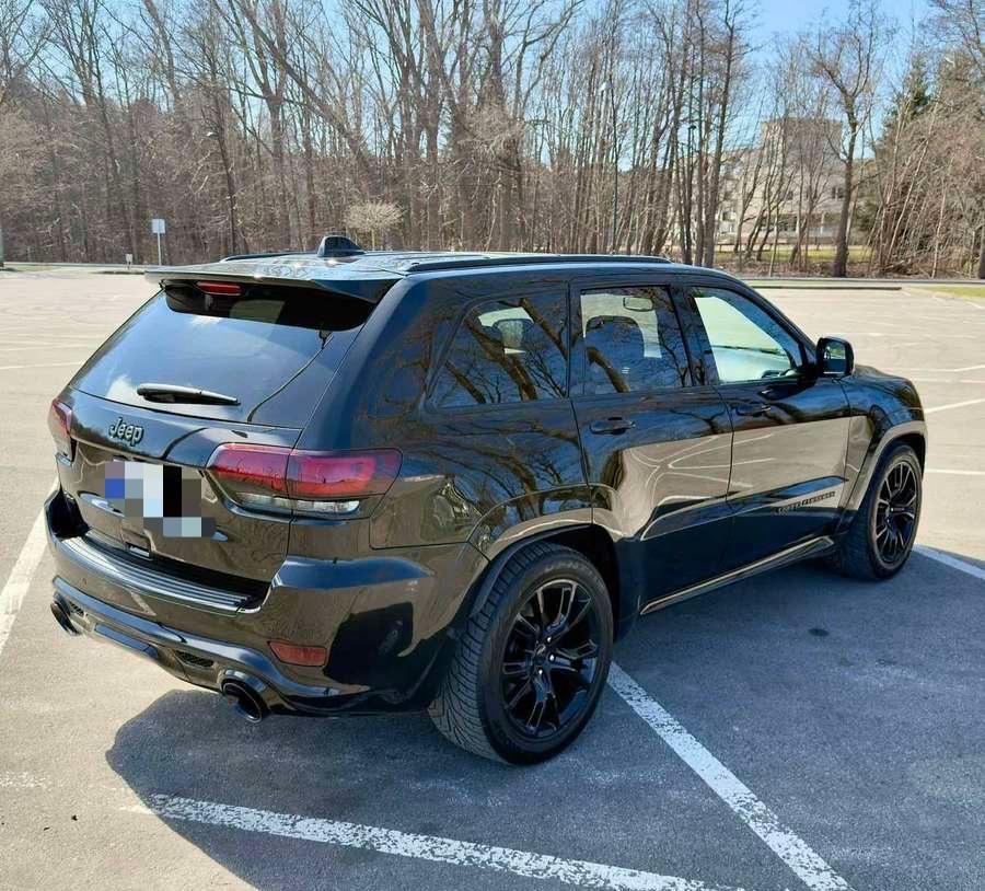 Jeep Grand Cherokee 5.7 HEMI