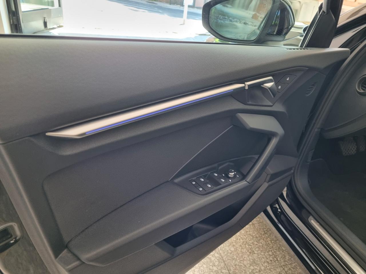 Audi A3 SPB 30 g-tron S tronic Business Advanced