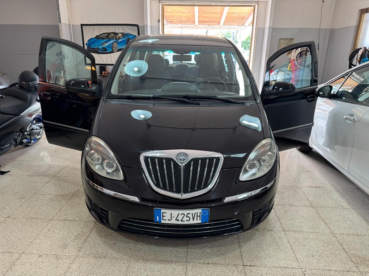 Lancia MUSA 1.3 Mjt 95 CV Gold OK NEOPATENTATI