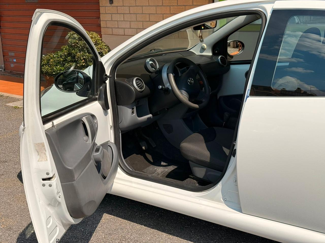 Toyota Aygo 1.0 12V VVT-i 5 porte Lounge MMT
