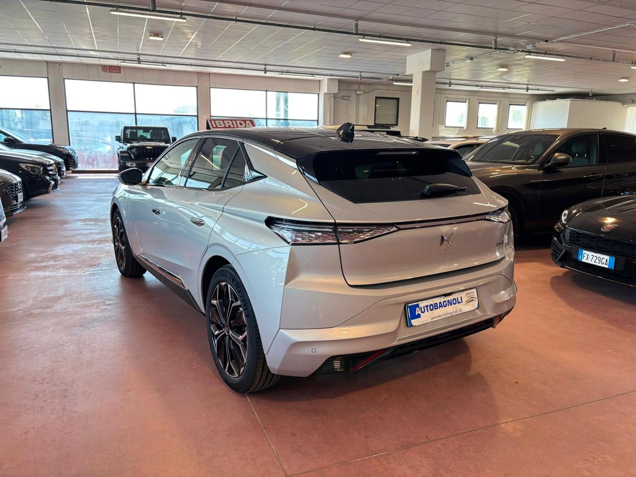 Ds DS4 Étoile Alcantara Hybrid 136 Aut. SPOTICAR