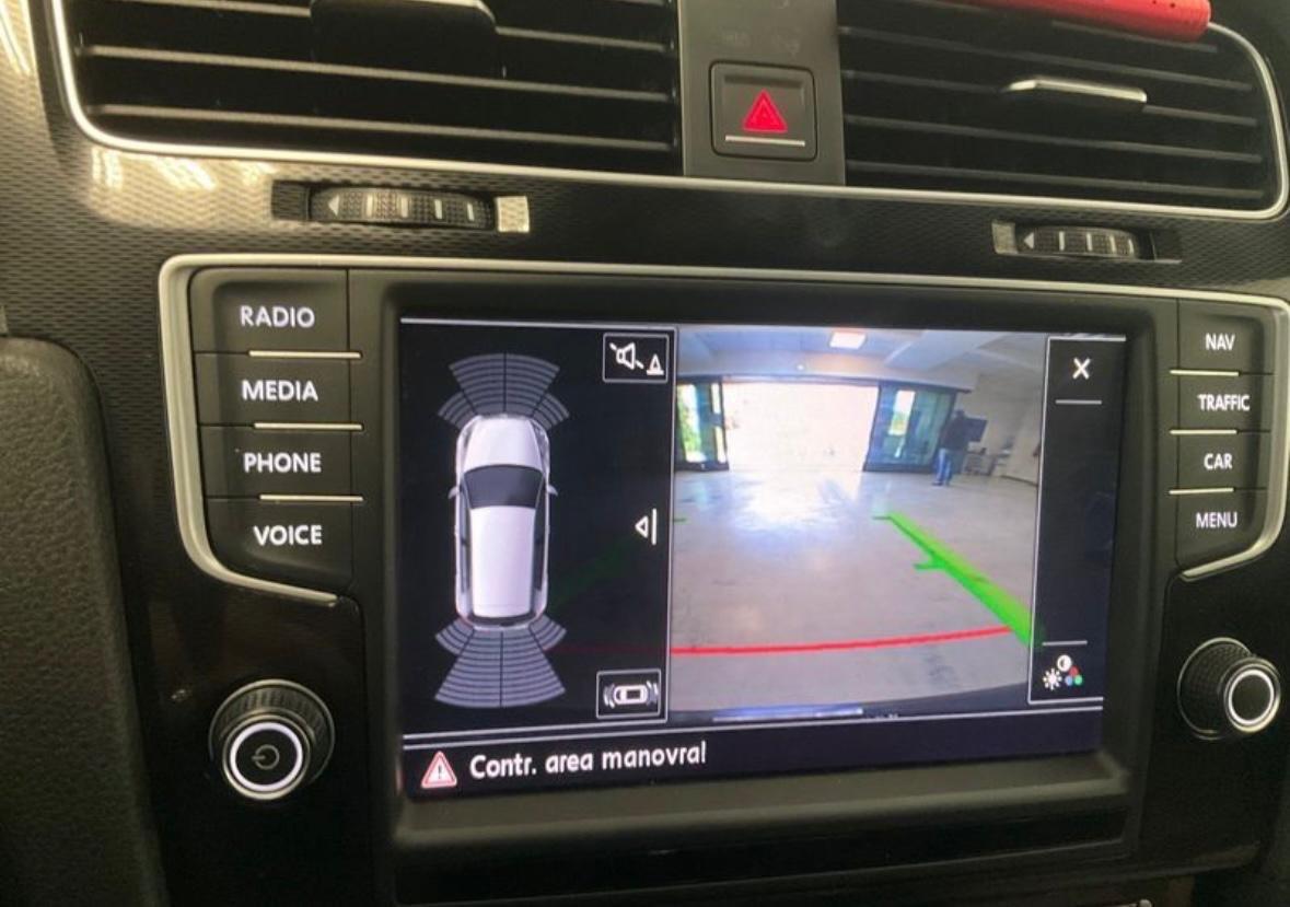 Volkswagen Golf GTI Performance 2.0 230cv