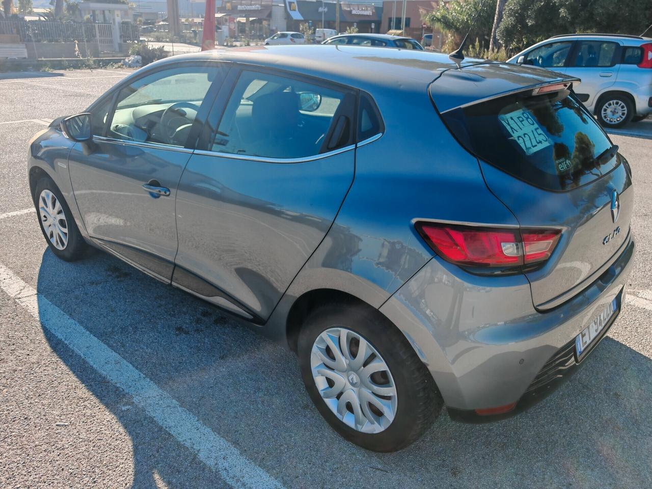 Renault Clio 1.2 75CV GPL 5 porte Costume National