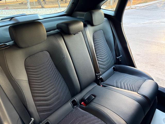 MERCEDES-BENZ GLA 200 d Automatic Business Extra