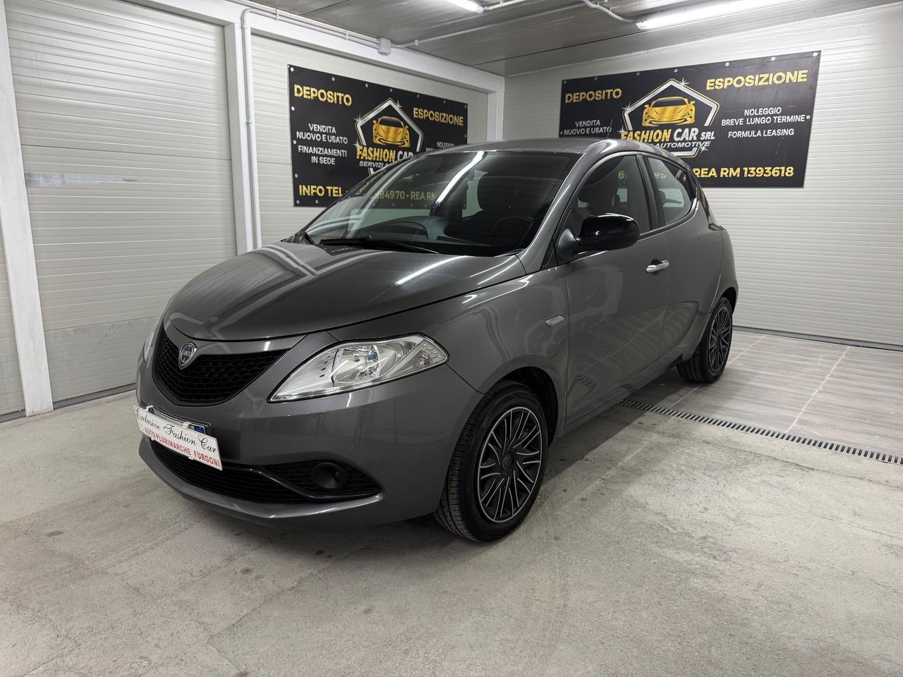 Lancia Ypsilon 1.2 69 CV 5 porte GPL Ecochic Monogram