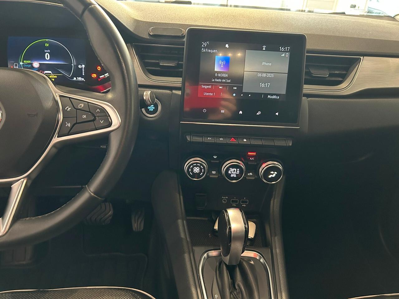 Renault Captur 1.6 E-tech Hybrid Initiale Paris NEOPATENTATI