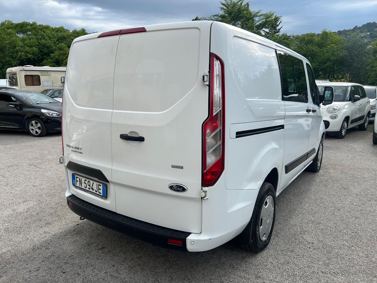 Ford Transit Custom 2.0 TDCi 130 Mixto 5 Posti