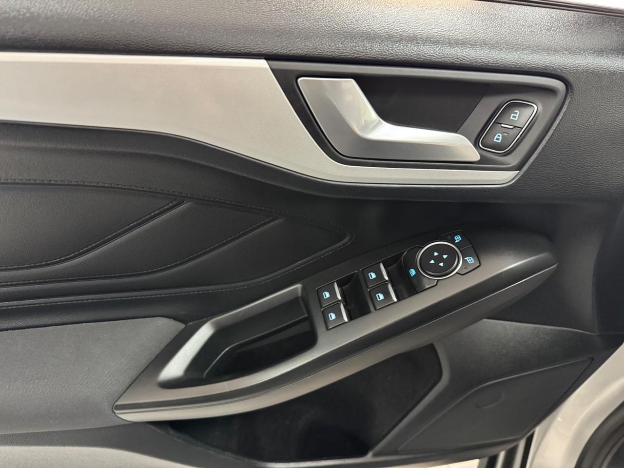 Ford Focus 1.0 EcoBoost 100 CV 5p. Business