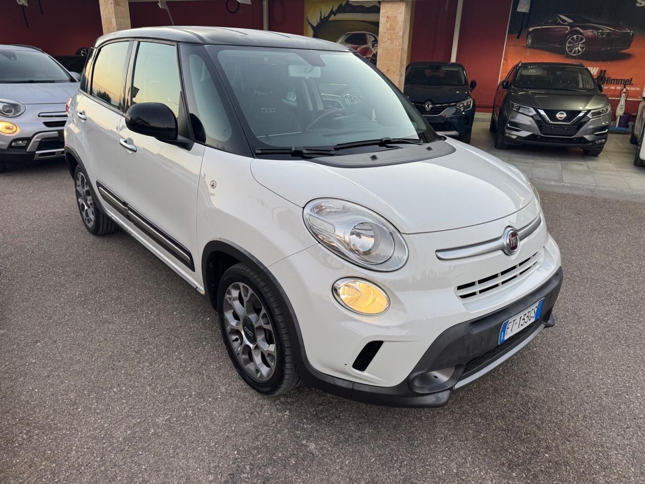Fiat 500L 1.6 Multijet 105 CV Trekking Bicolore 16