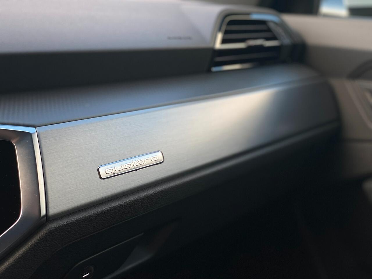 Audi Q3 S line edition 2.0 TDI 190CV s-tronic quattro 40