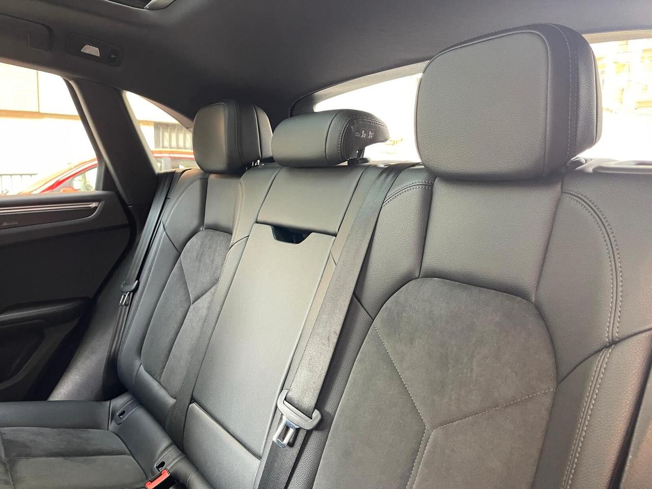 Porsche Macan 2.0 TETTO/FULL