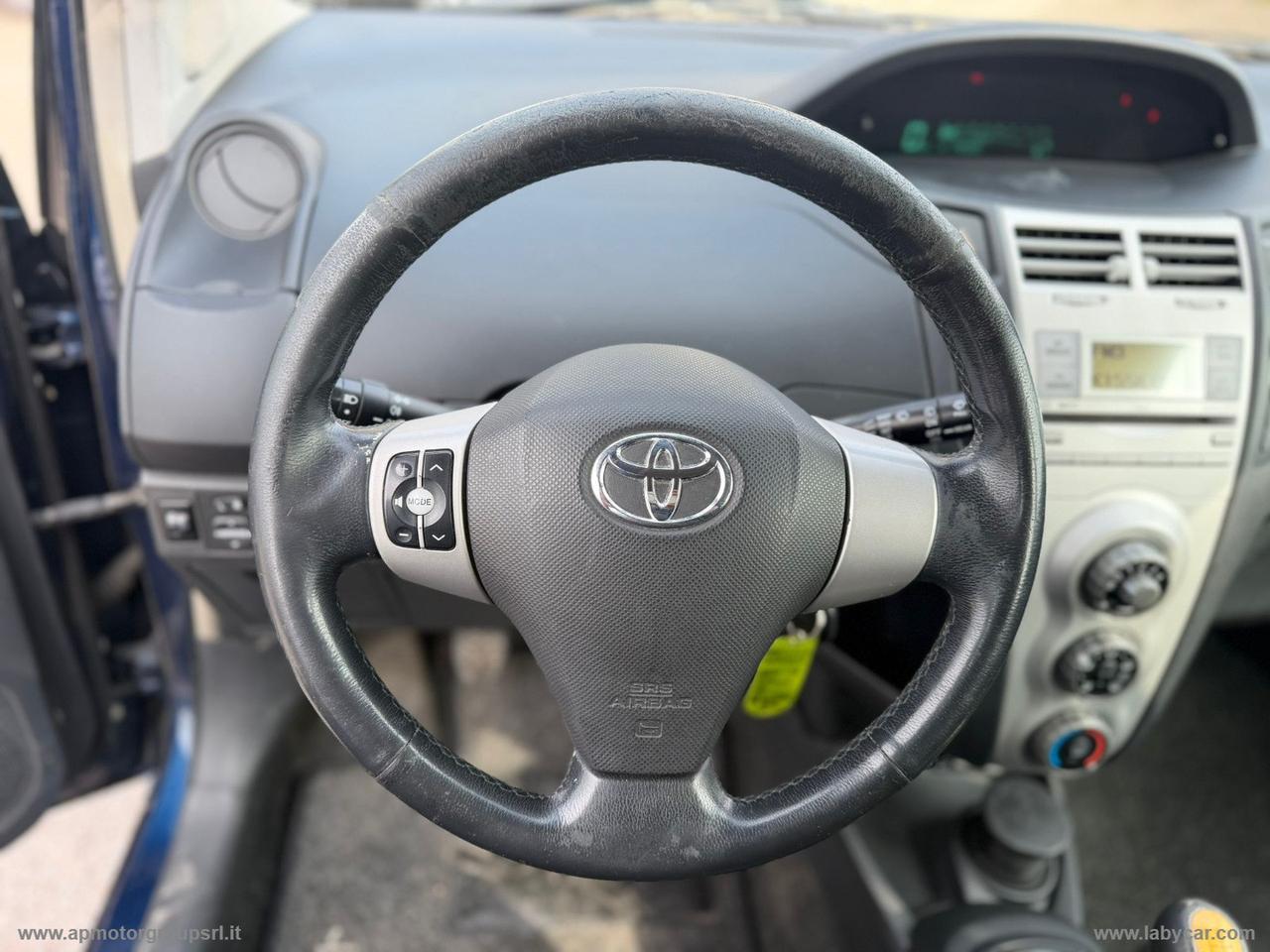 TOYOTA Yaris 1.4 D-4D 5p. Sol
