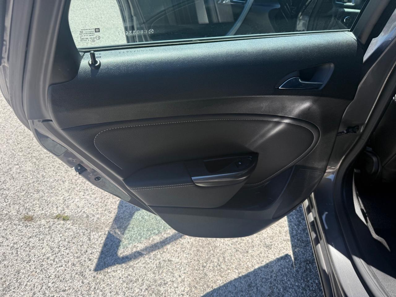 Opel Astra 1.7 CDTI 110CV Sports Tourer Cosmo NEO PATENTATI