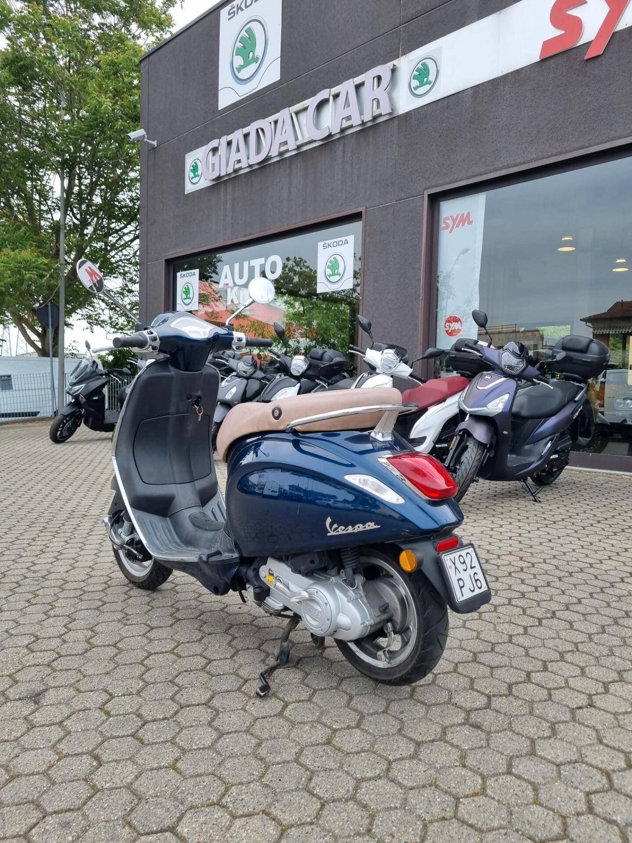 Vespa primavera 50