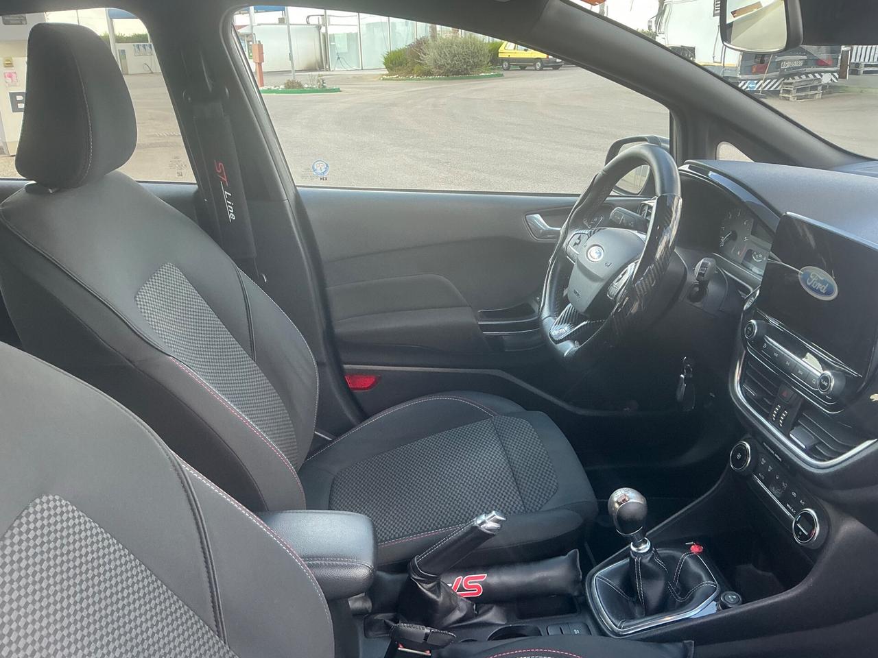 FORD FIESTA 1.5 TDCI ST LINE 85 CV 2018 GARANZIA 12 MESI