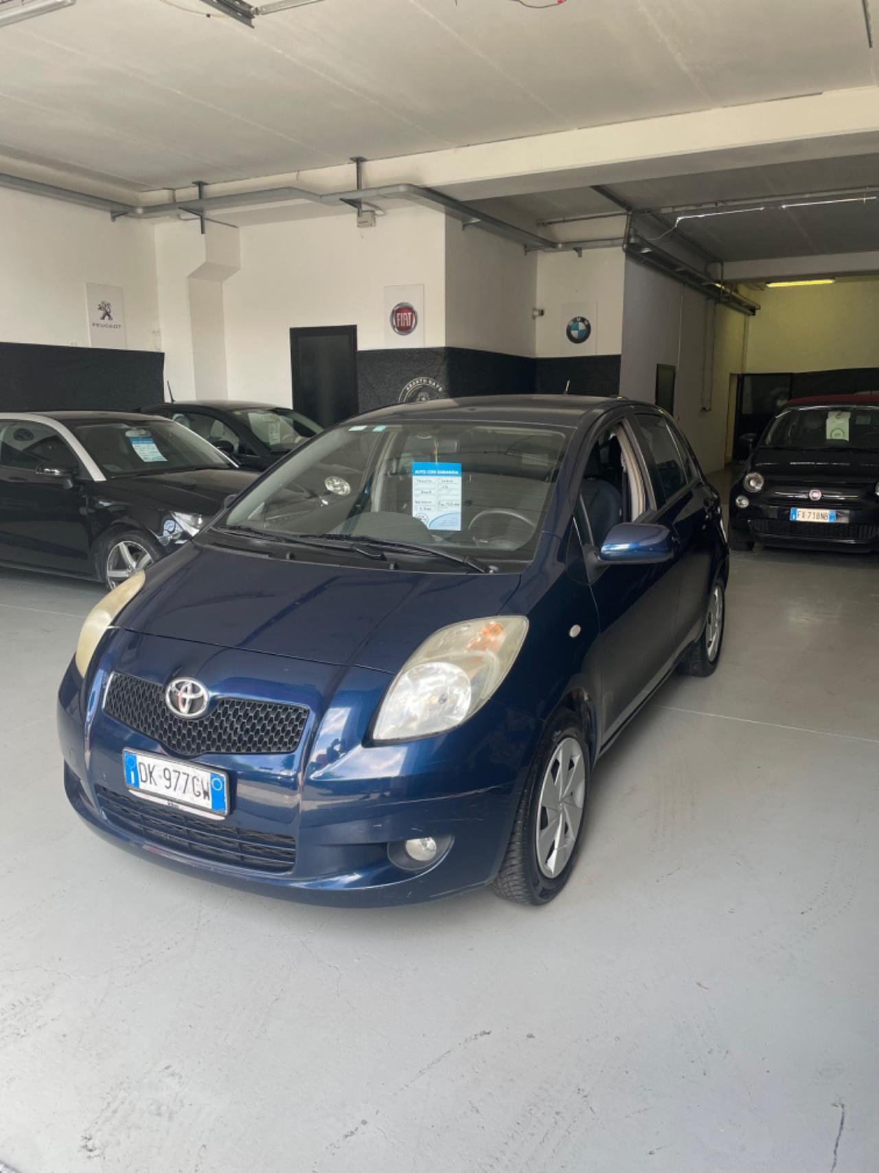 Toyota Yaris 1.3 5 porte Sol