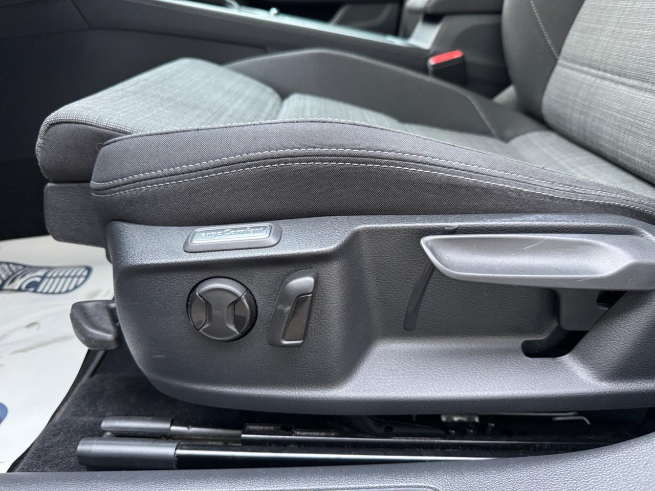 Volkswagen Passat Variant 2.0 TDI SCR 122 CV EVO DSG Business