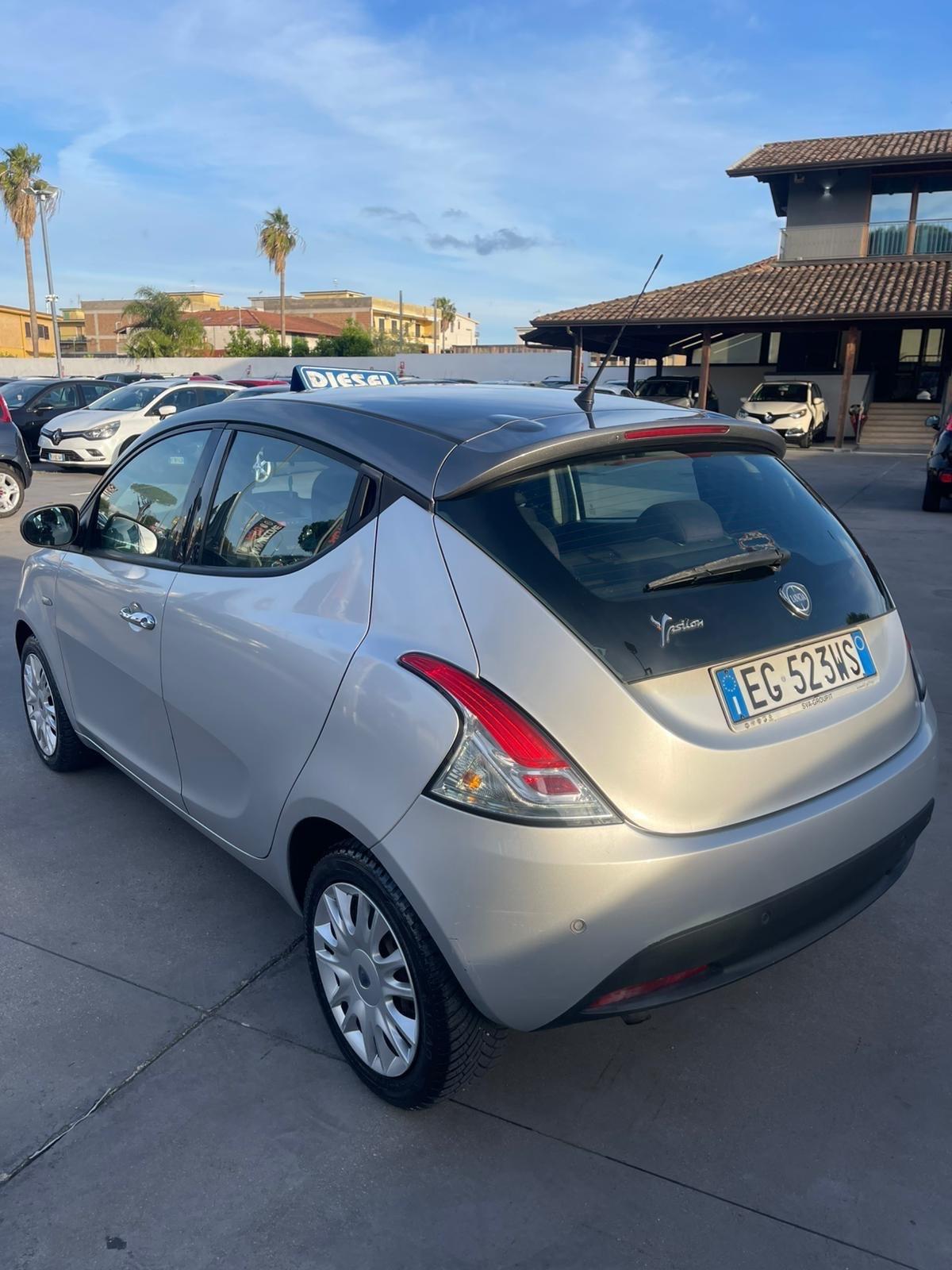 Lancia Ypsilon 1.3 mjt 120 mila km full optional