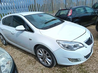 Opel Astra 1.4 Turbo 140Cv GPL Cosmo