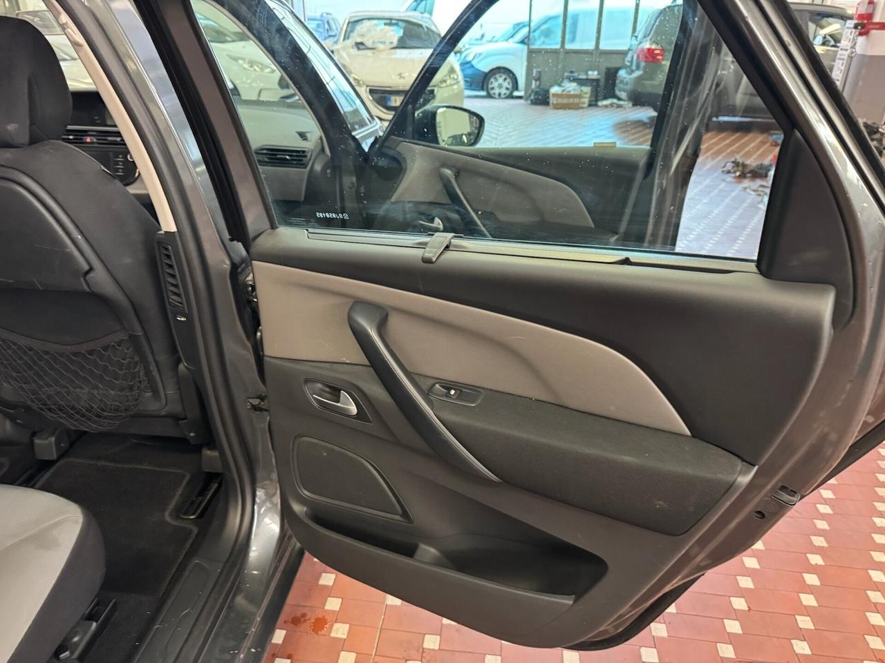 Citroen C4 Picasso 1.6 e-HDi 115 Exclusive