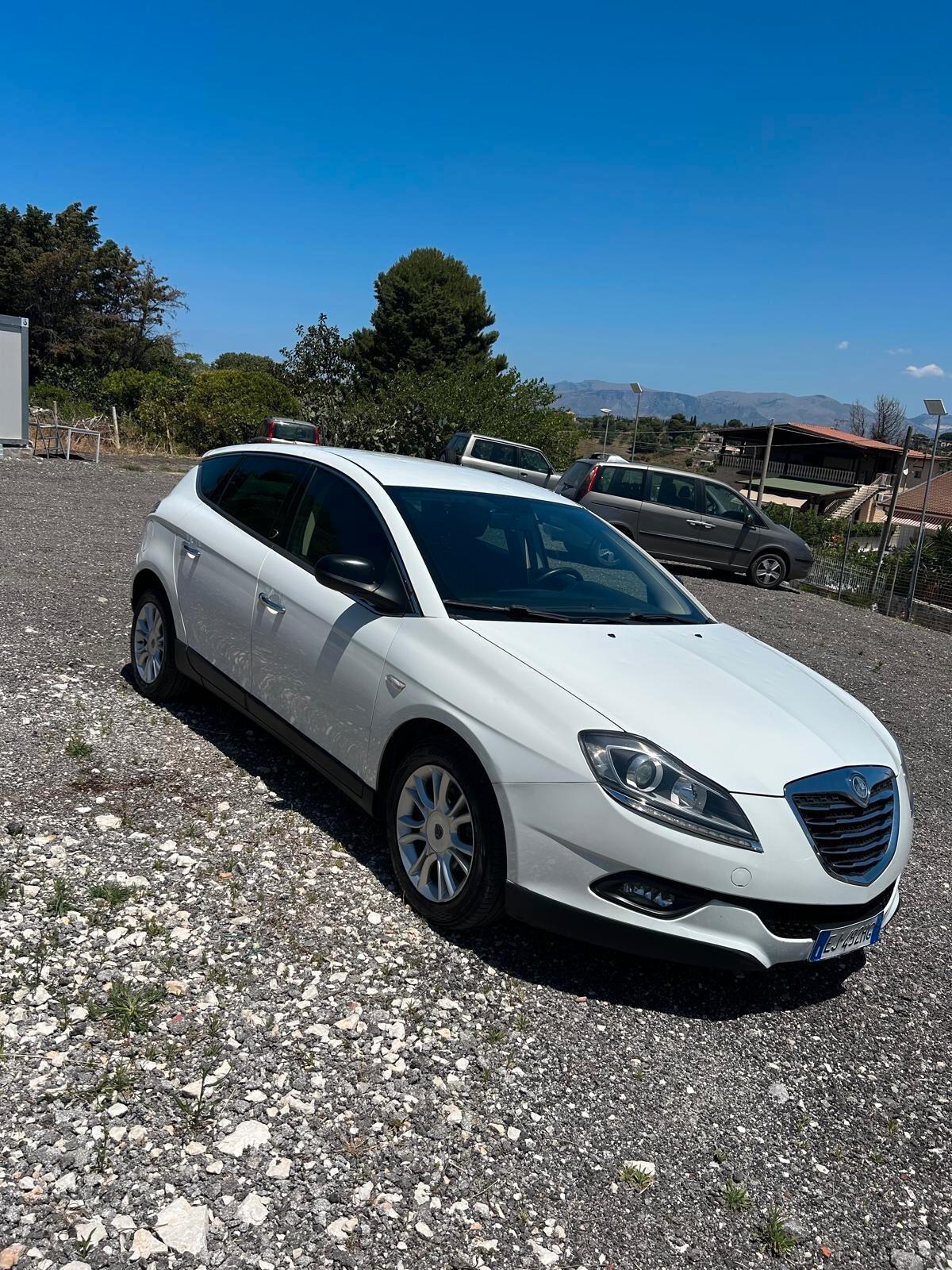 Lancia Delta 1.6 MJT DPF 105 CV Steel