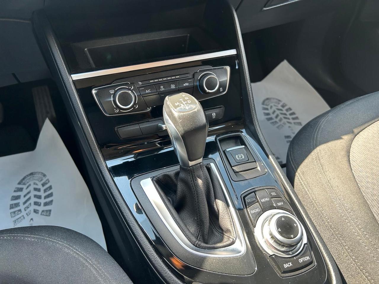 Bmw 2er Active Tourer 218d Advantage