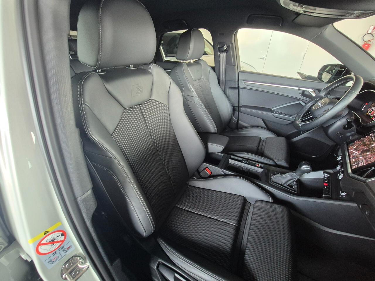 Audi Q3 SPB 35 TDI S tronic Identity Black