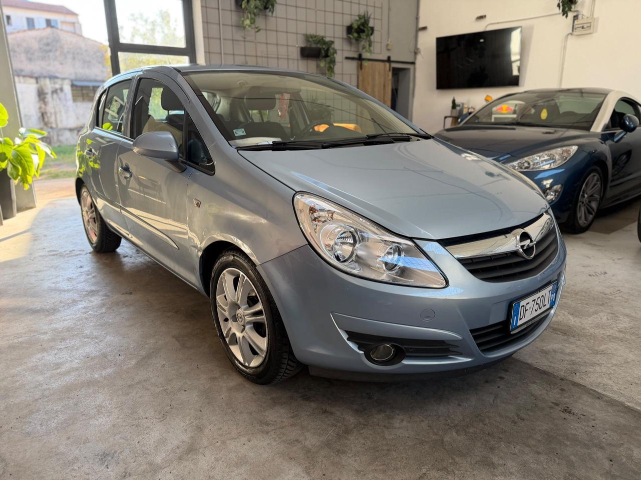 Opel Corsa 1.0 12V 5 porte Enjoy