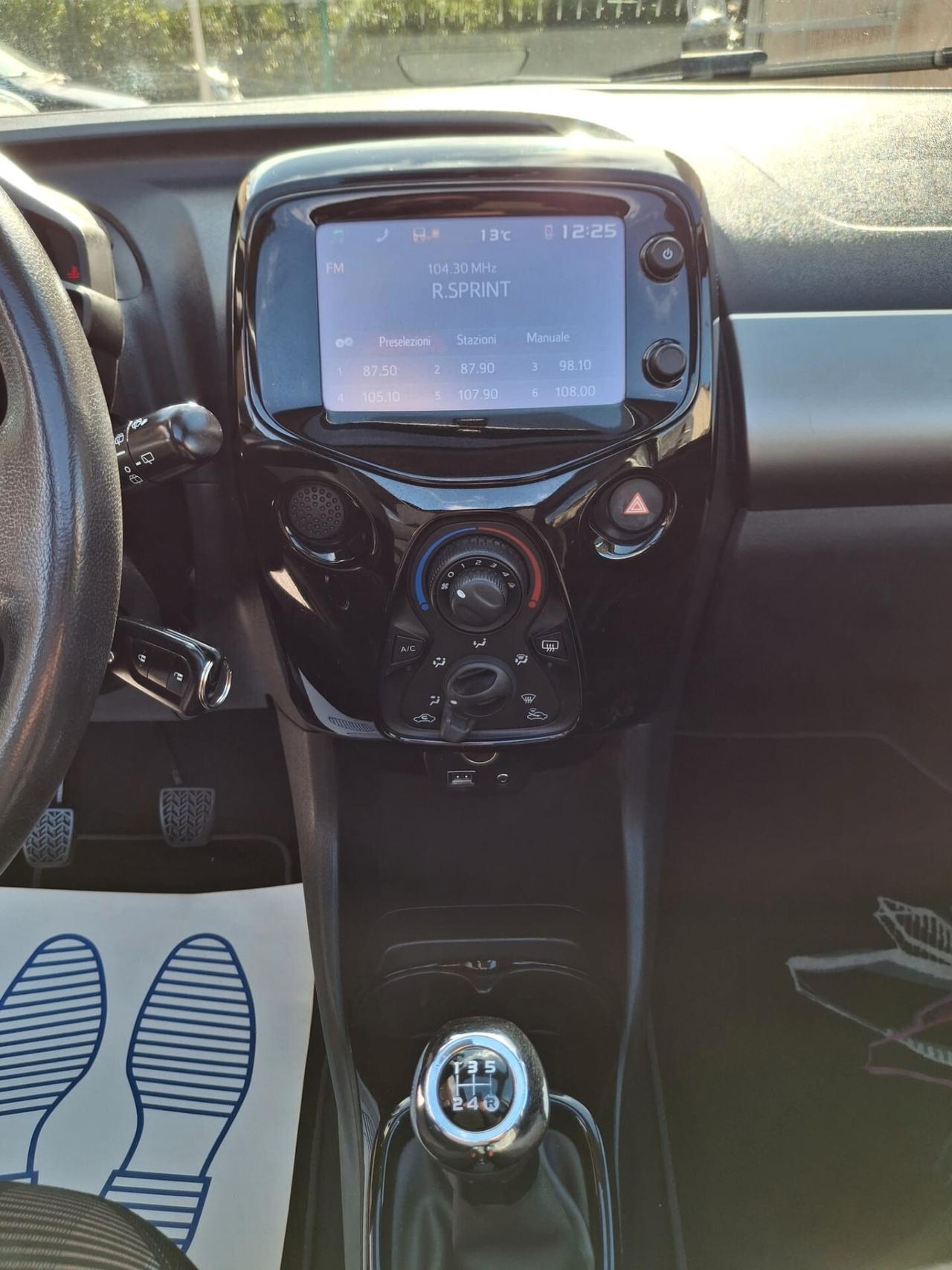 Peugeot 108 VTi 68 5 porte Allure TOP!