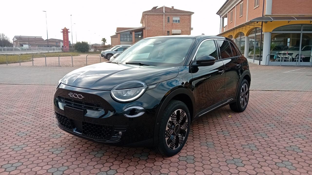 Fiat 600 1.2 Hybrid 145 CV DCT MHEV La Prima * SENZA VINCOLO DI FINANZIAMENTO*