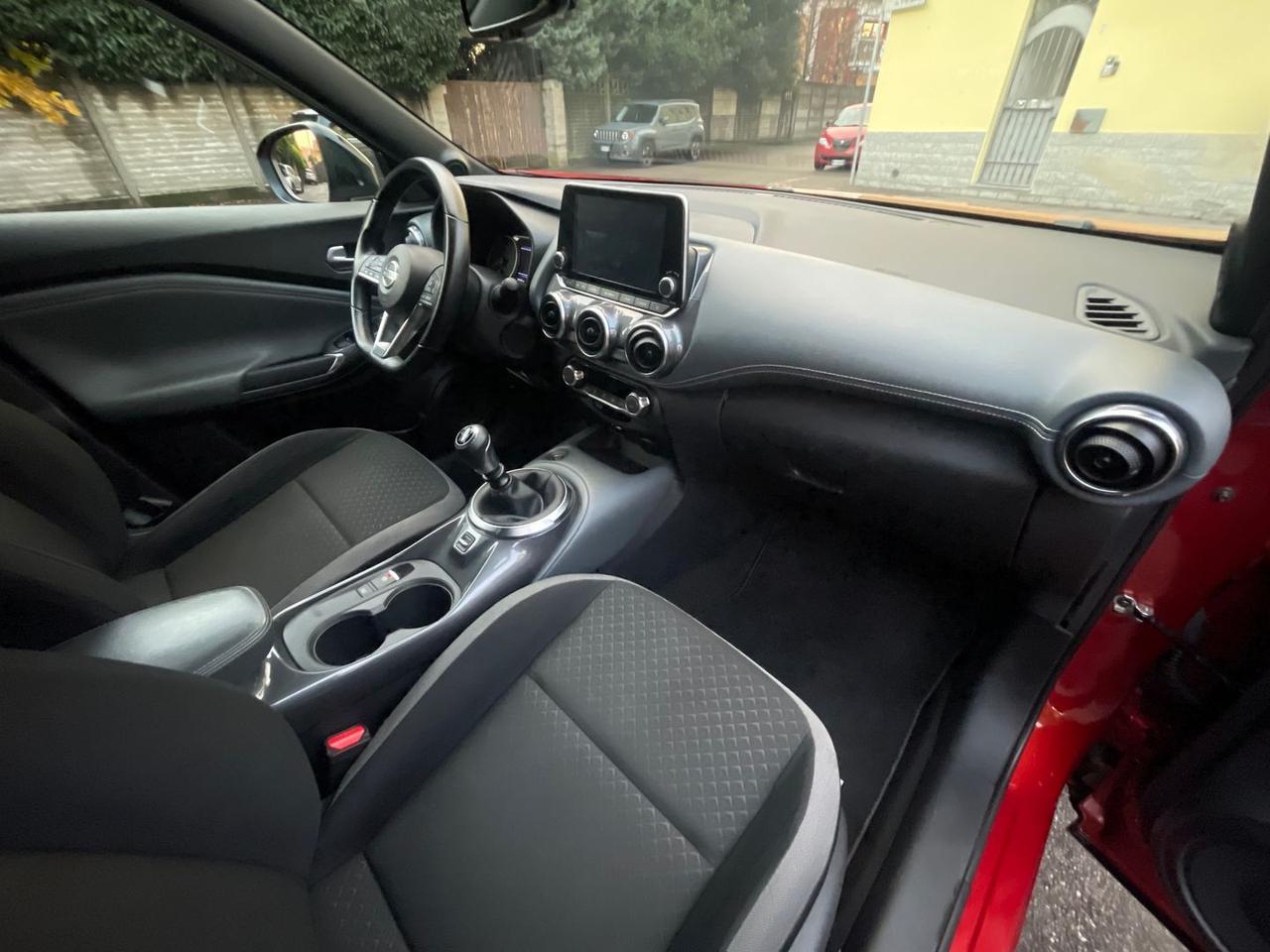 Nissan Juke N-Connecta 1.0 DIG-T 114 #7940