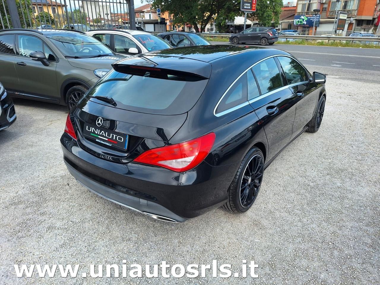 Mercedes-benz CLA 180 d Premium