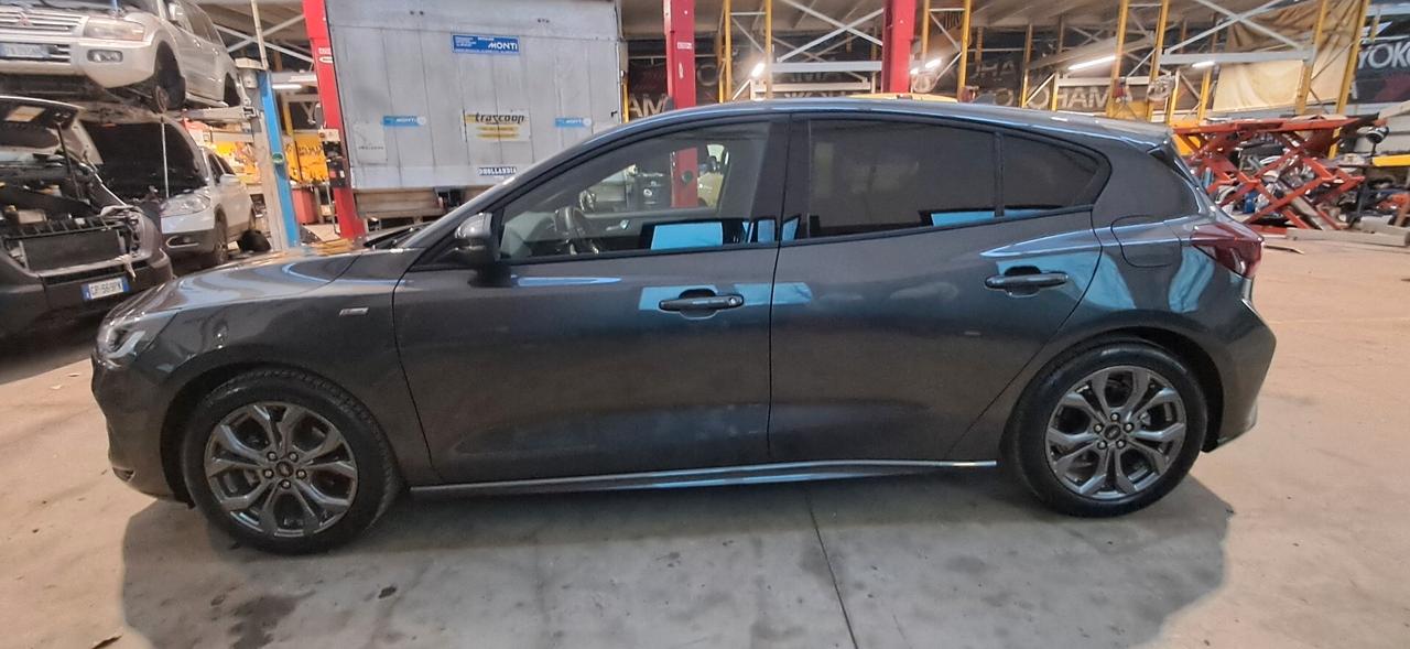 Ford Focus 1.0 EcoBoost Hybrid 125 CV Power. 5p. ST-Line Style