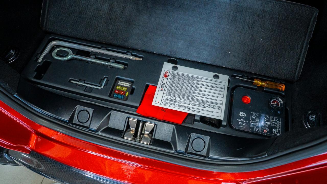 Ferrari Roma 3.9 F1 DCT TOTAL CARBON DISPLAY PASSEGERO SCARICHI IVA ESPOSTA / UNICO PROPRIETARIO S