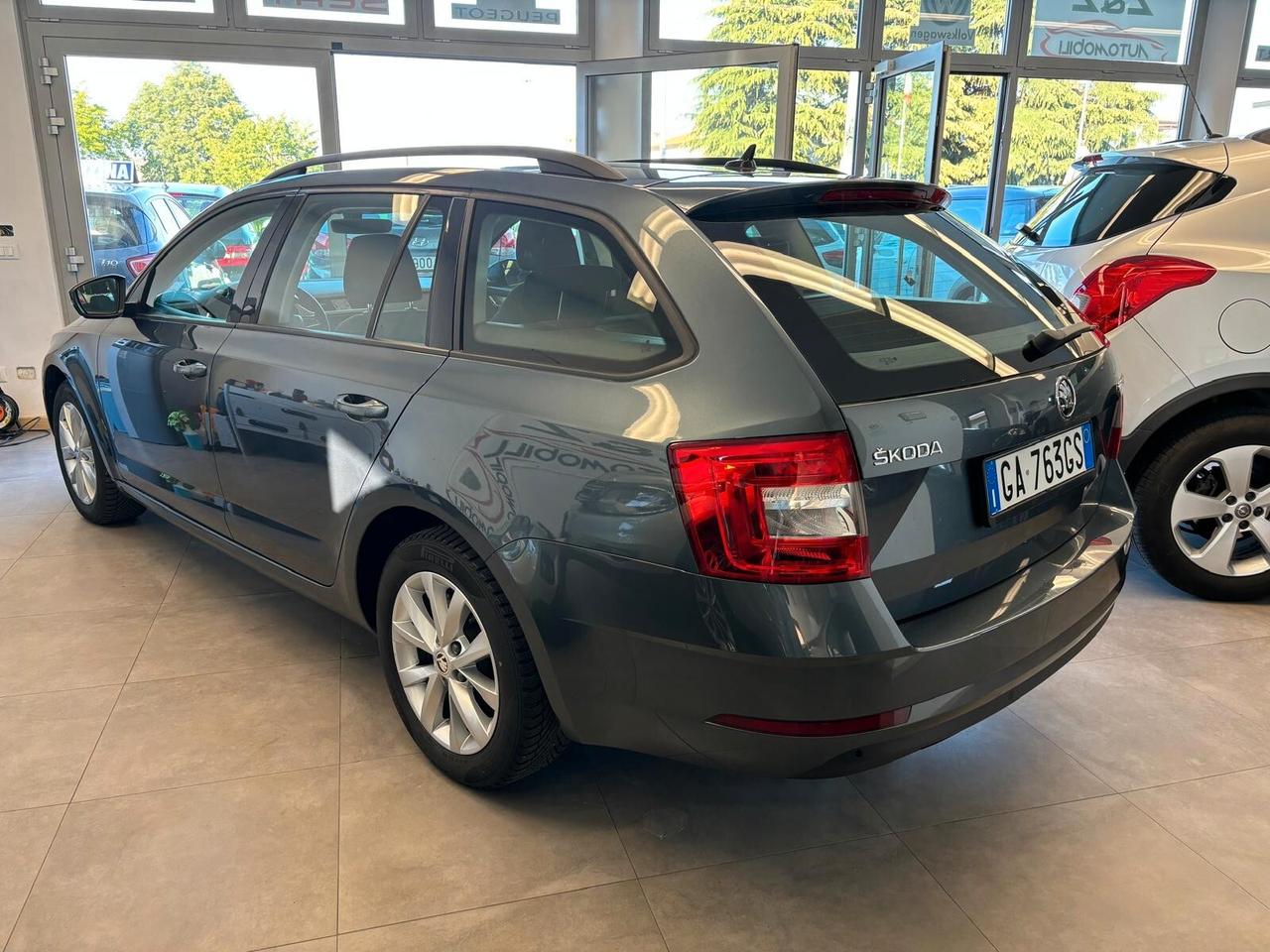 Skoda Octavia 1.6 TDI 115 CV Wagon Executive anno 2020!