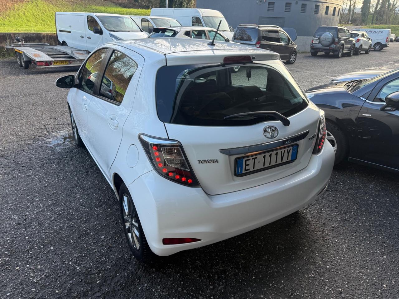 Toyota Yaris 1.0 5 porte Lounge